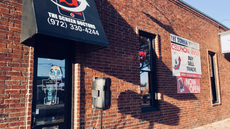 Cell Phone Repair Shop in 100 Ne Main St C Ennis