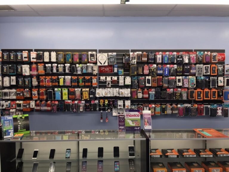 Cell Phone Repair Shop in 12063 Beamer Rd Houston Cell Phone Repair Shop in 12063 Beamer Rd Houston