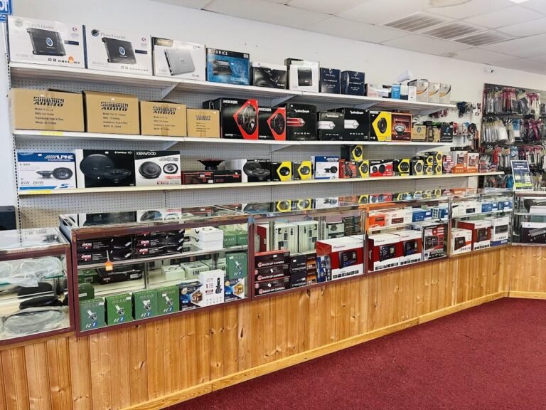 Cell Phone Repair Shop in 2434 E Austin St Giddings