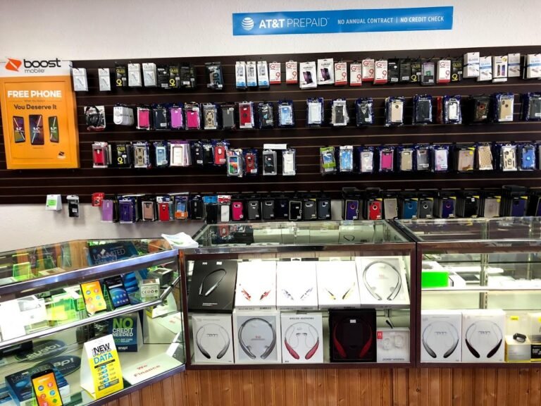 Cell Phone Repair Shop in 2434 E Austin St Giddings