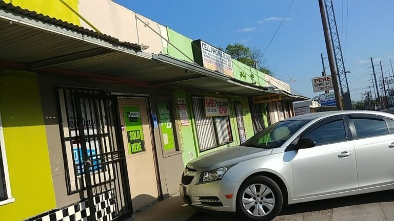 Cell Phone Repair Shop in 708 West Ave San Antonio