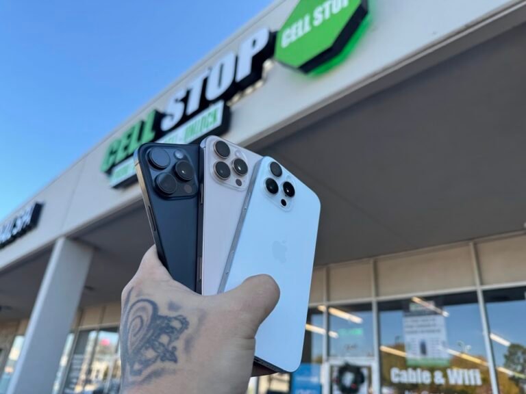 Cell Phone Repair Shop in 724 E Pipeline Rd Hurst